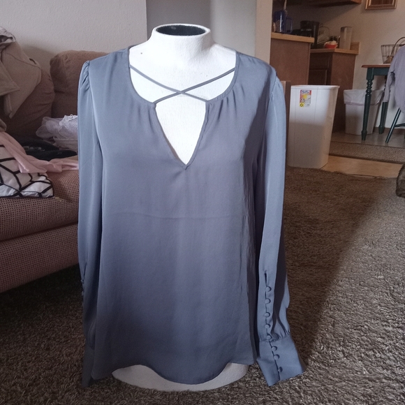 CHIC Gray Express Pre-owned Polyester Blouse - Picture 2 of 7